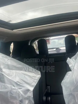 Mitsubishi Outlander 2022 Red