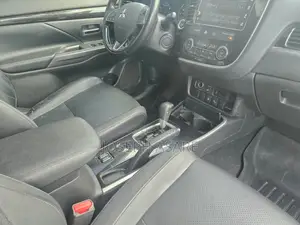 Mitsubishi Outlander SE AWC 2019