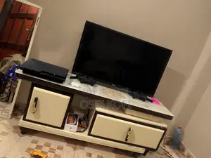 32 Inches Sony TV