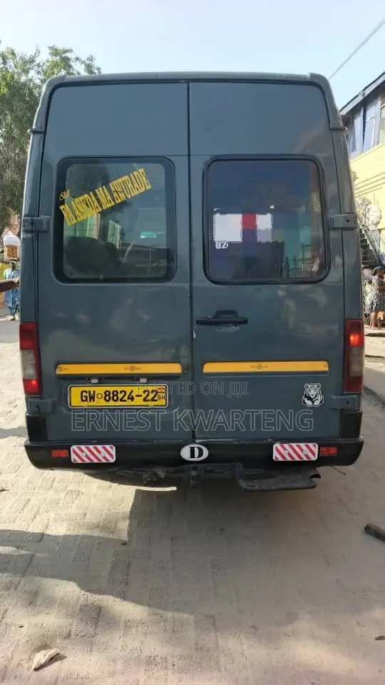 Mercedes-Benz Sprinter 2005 Blue