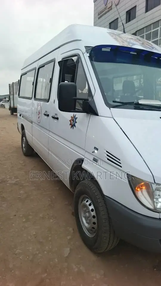 Mercedes-Benz Sprinter 2006 White