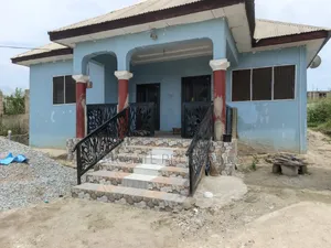 4bdrm House in Aputuogya, Kumasi Metropolitan for sale