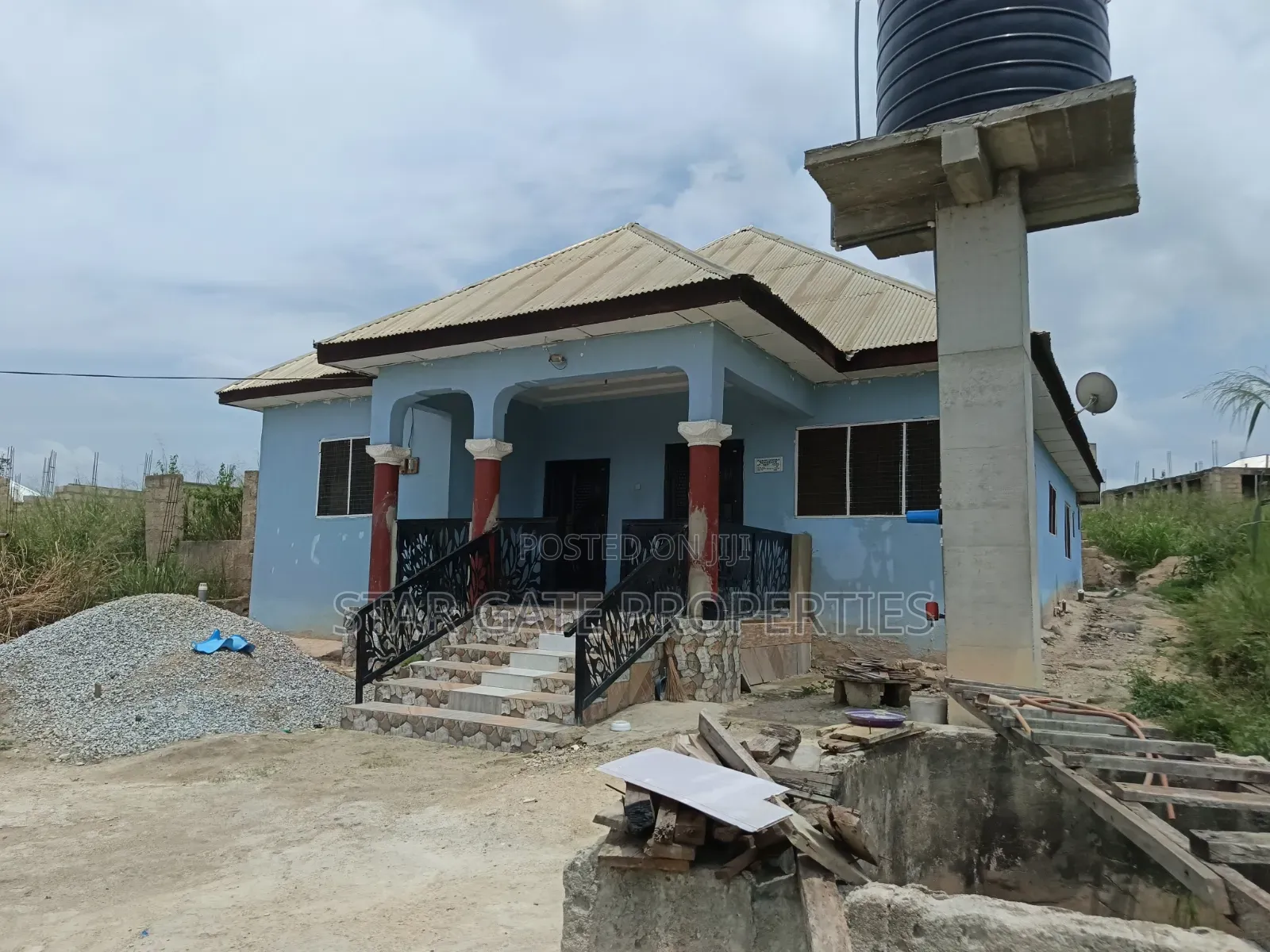 4bdrm House in Aputuogya, Kumasi Metropolitan for sale