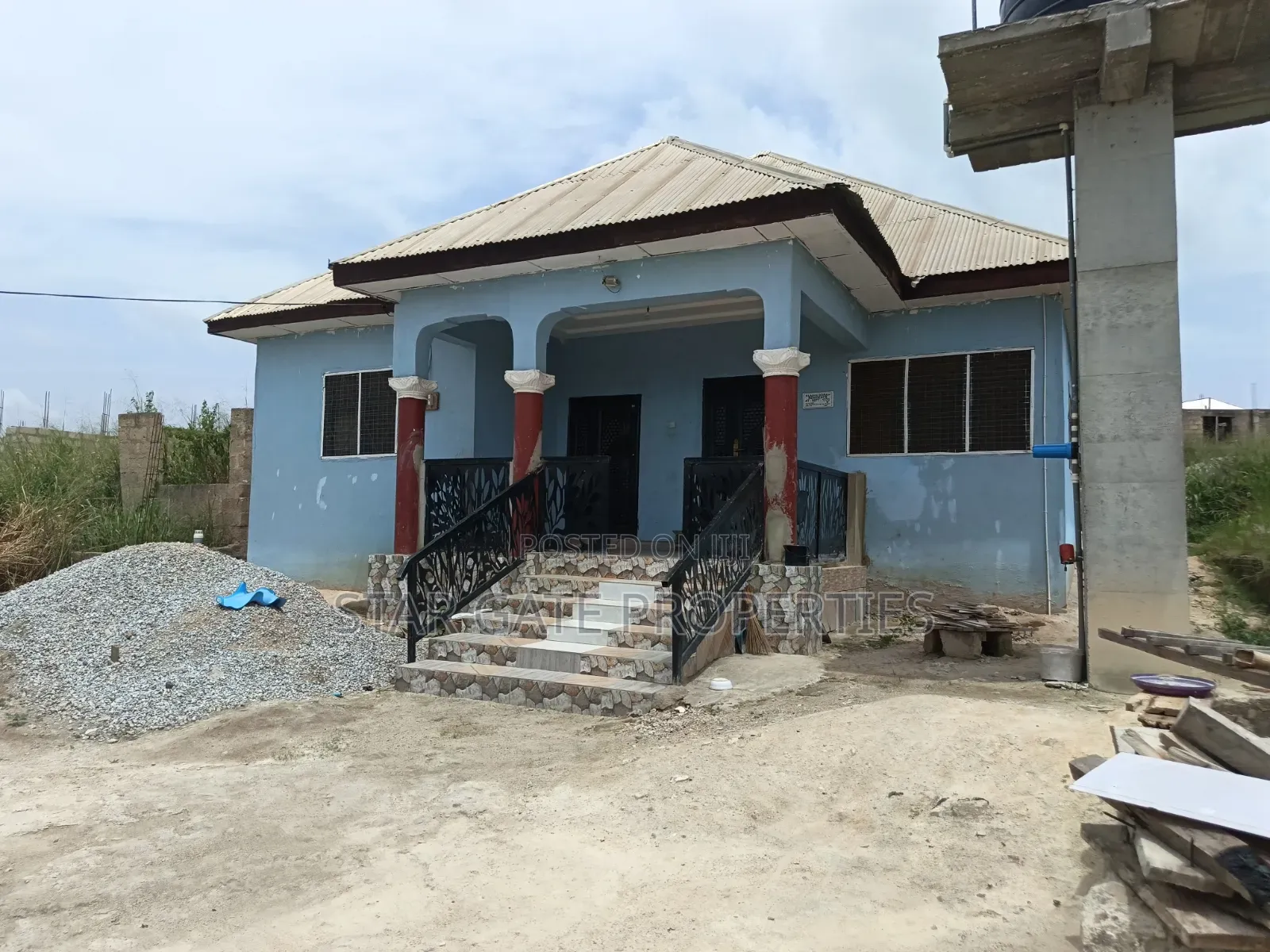 4bdrm House in Aputuogya, Kumasi Metropolitan for sale