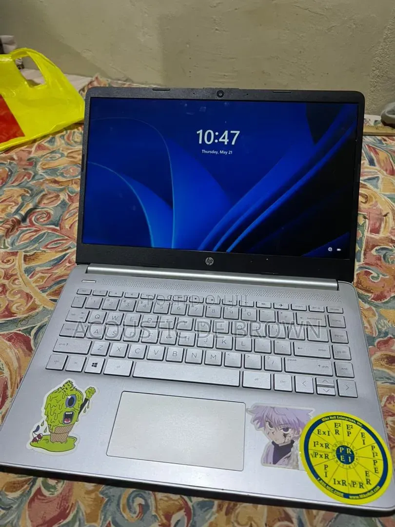 Laptop HP 14-dq2031tg 8GB Intel Core i3 SSD 256GB