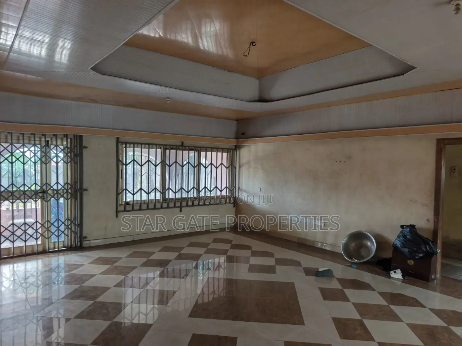 6bdrm House in Kenyasi Bosore, Kumasi Metropolitan for sale