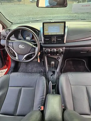 Toyota Yaris SE Hatchback 5dr 2016 Red