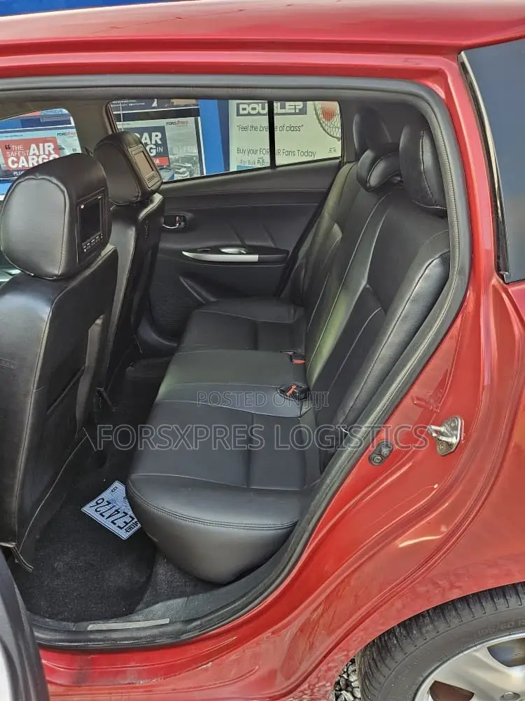 Toyota Yaris SE Hatchback 5dr 2016 Red