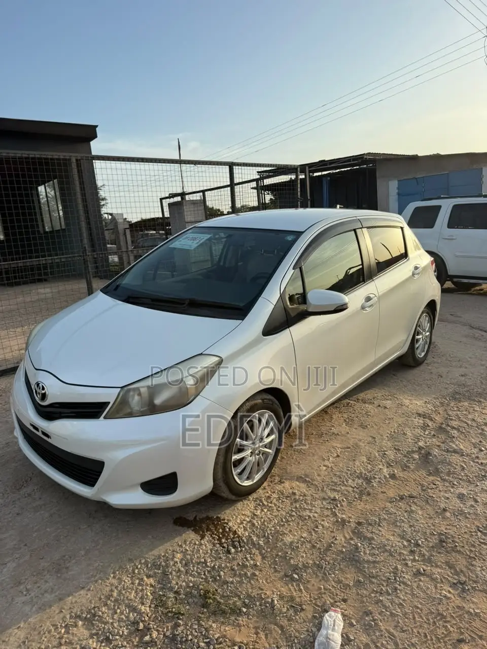 Toyota Vitz 2013 White