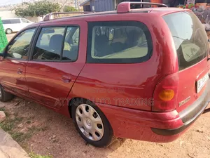Renault Megane 2000 Red