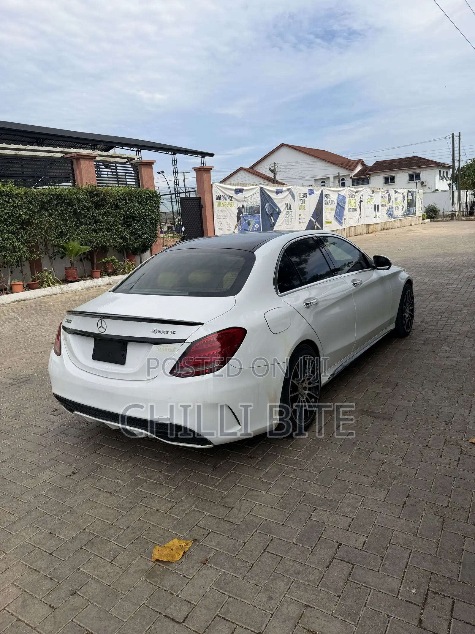 Mercedes-Benz C300 Luxury 4Matic Sedan AWD (2.0L 4cyl 7A) 2016 White