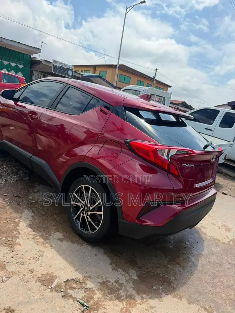 Toyota C-HR 2019 Red
