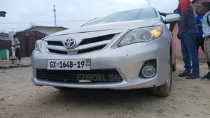 Toyota Corolla LE 4dr Sedan (1.8L 4cyl 4A) 2013 Gray