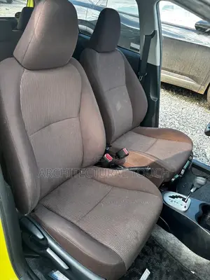 Toyota Vitz 2014 Yellow