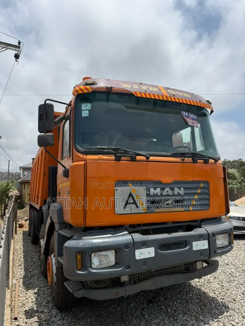 Man Deseil Tipper