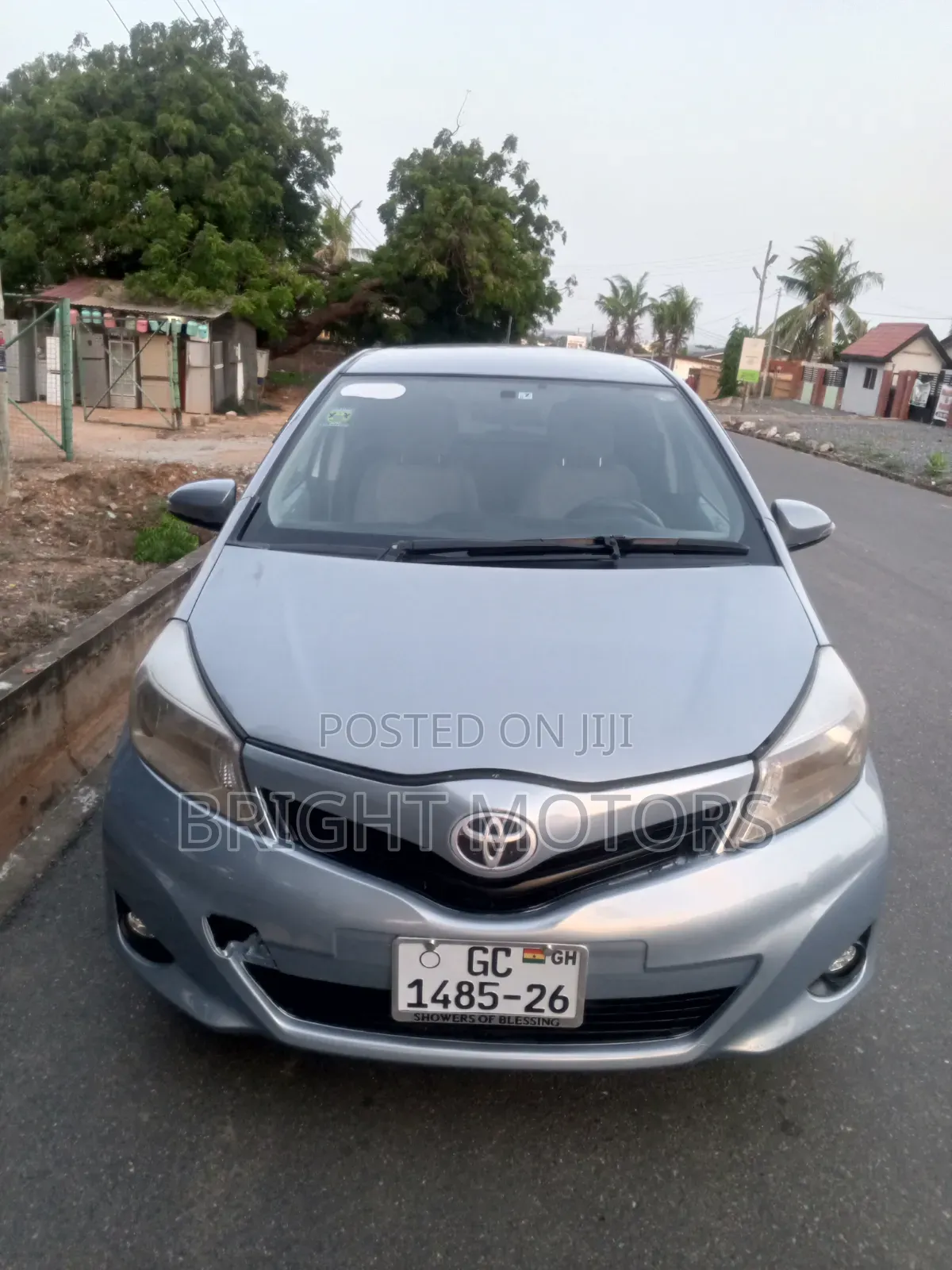 Toyota Vitz 1.5 FWD 5dr 2012 Blue