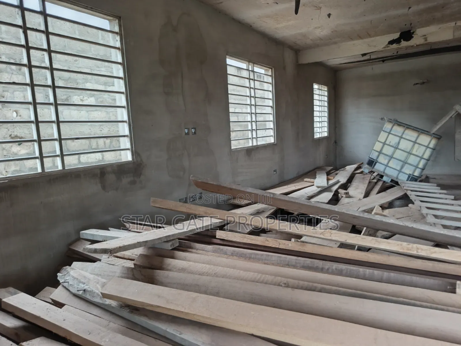 6bdrm House in Kumasi Metropolitan for sale