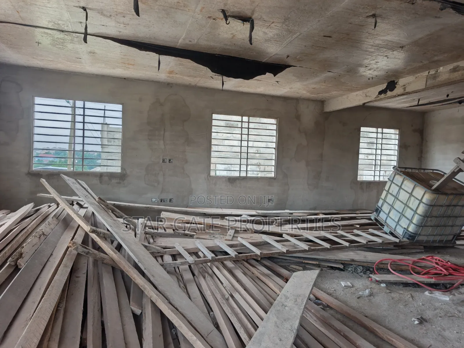 6bdrm House in Kumasi Metropolitan for sale