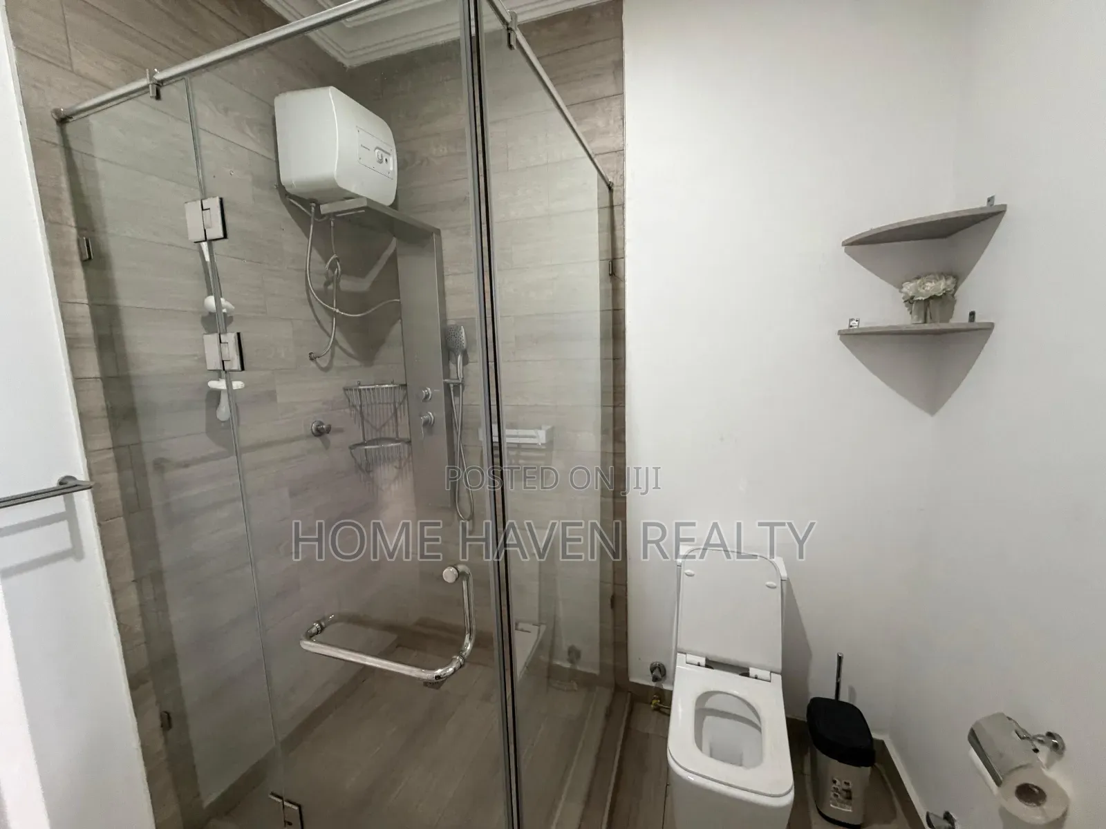 3bdrm House in Achimota Golf Hills, School Area for sale