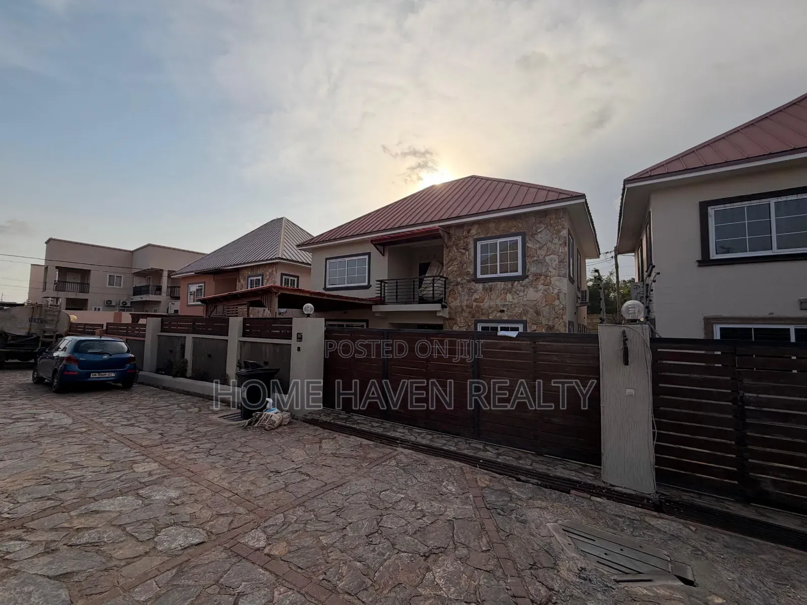 3bdrm House in Achimota Golf Hills, School Area for sale