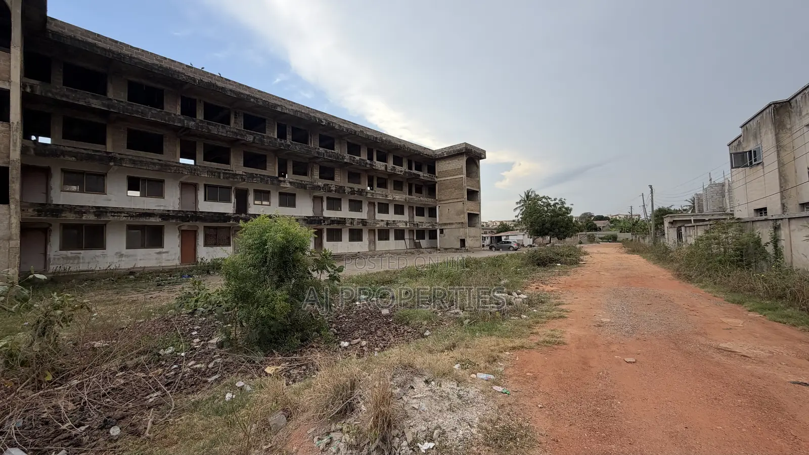 20bdrm Block of Flats in Aj Properties, Housing Down for sale