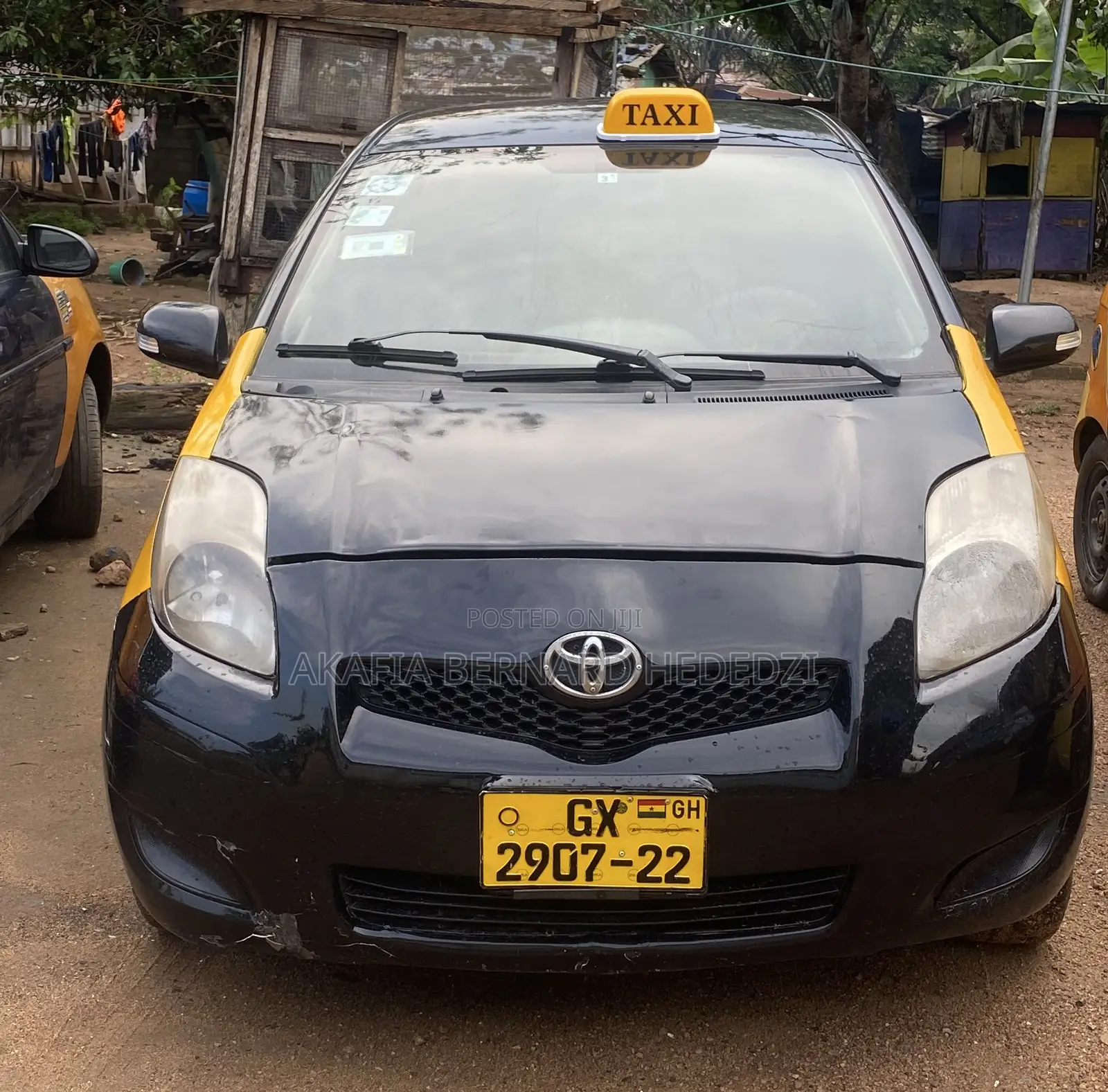 Toyota Vitz 2010 Black