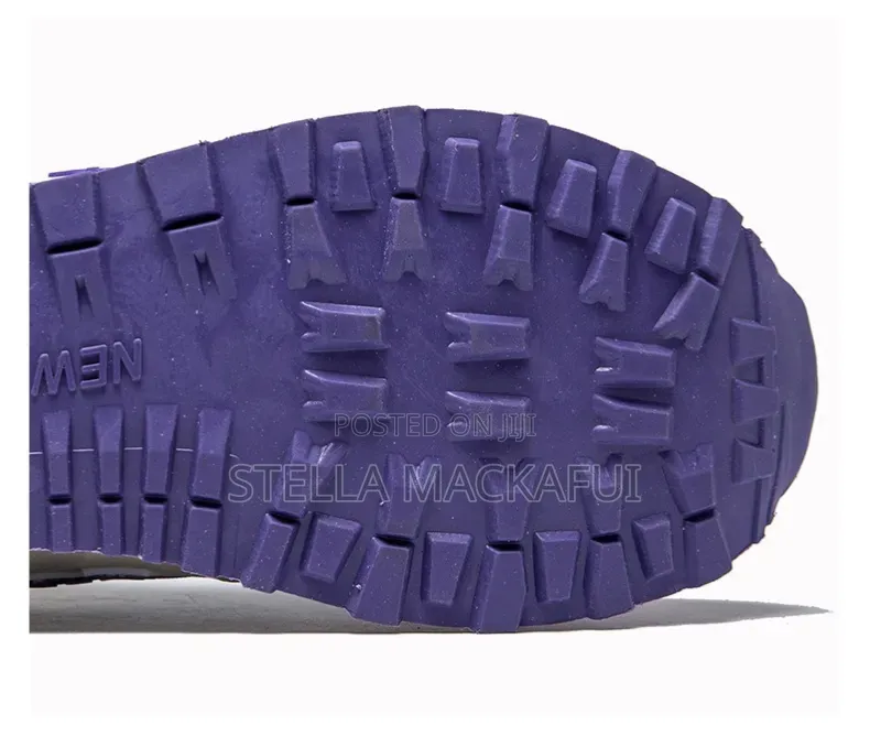 Unisex Sneaker Sizes 40-43 Only