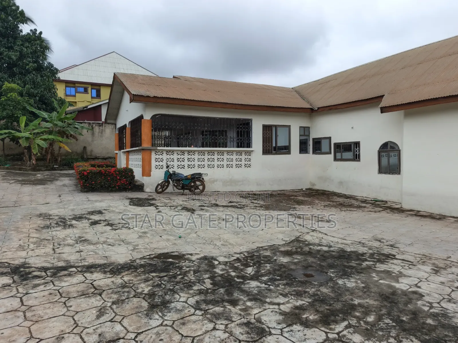 5bdrm House in Kumasi Metropolitan for sale