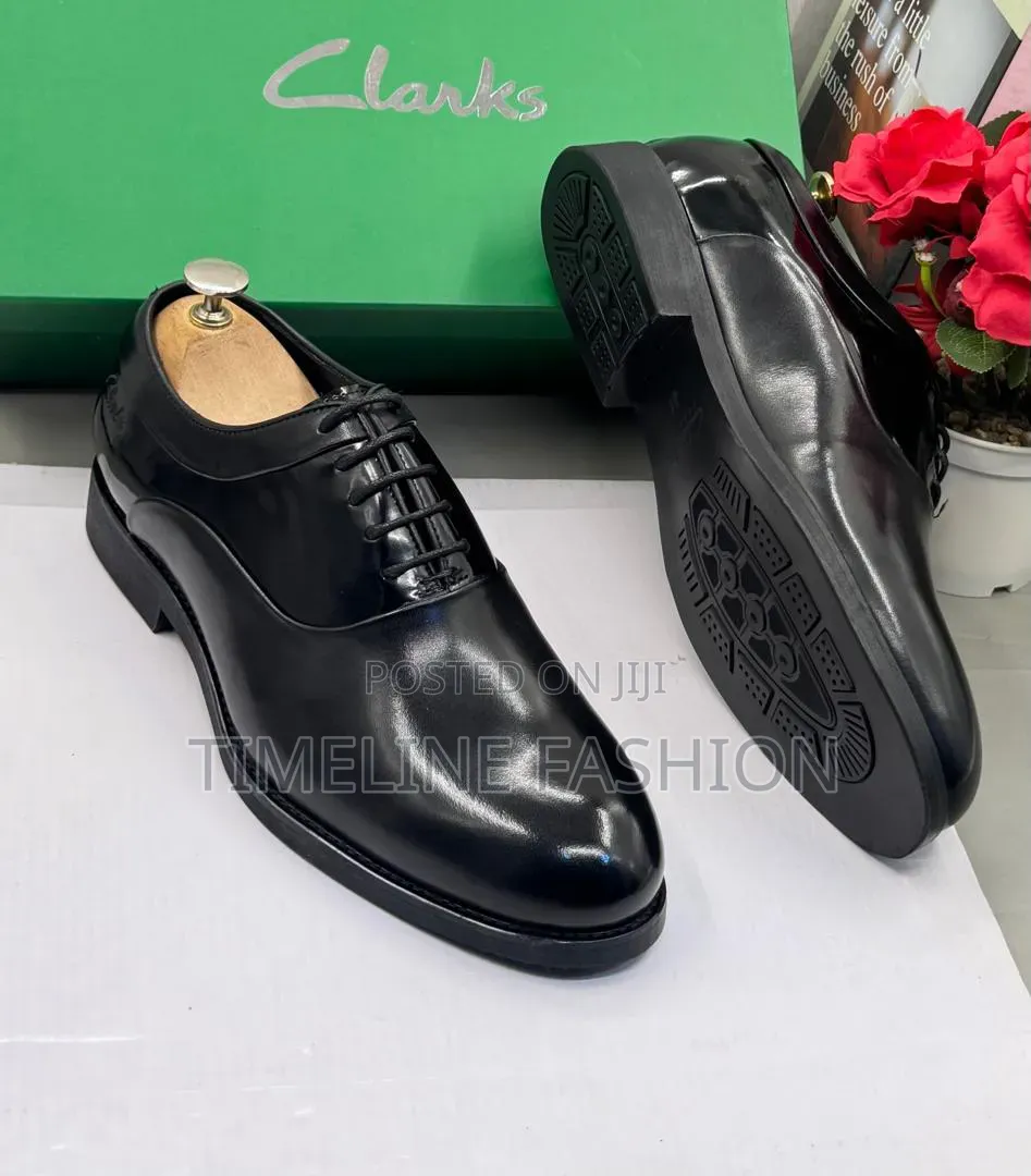 Black Leather Clark's Men's Oxford Lace Up Shoes