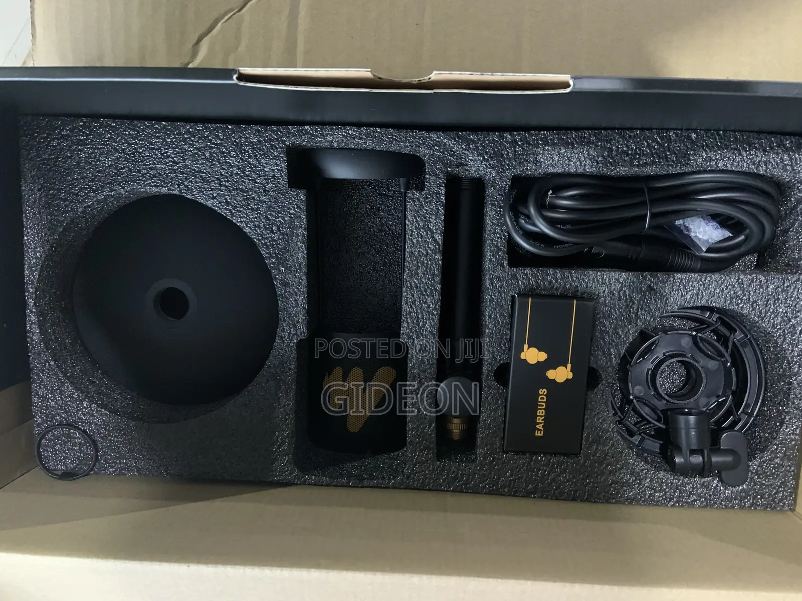 MAONO Professional Mic and Soundcard - AME2A