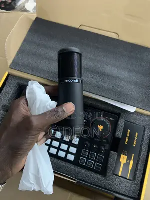 MAONO Professional Mic and Soundcard - AME2A