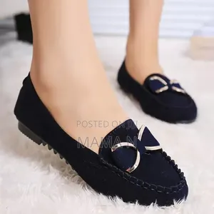 Ladies Shoe