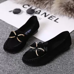 Ladies Shoe