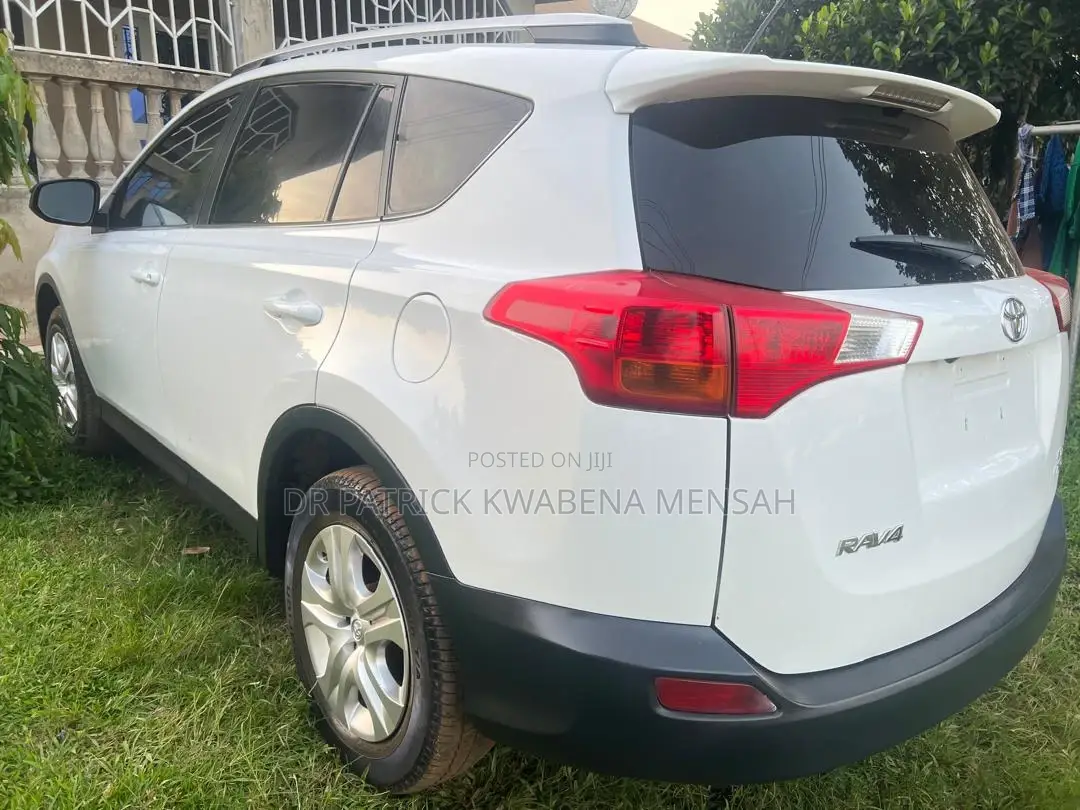 Toyota RAV4 LE 4dr SUV AWD (2.5L 4cyl 6A) 2014 White