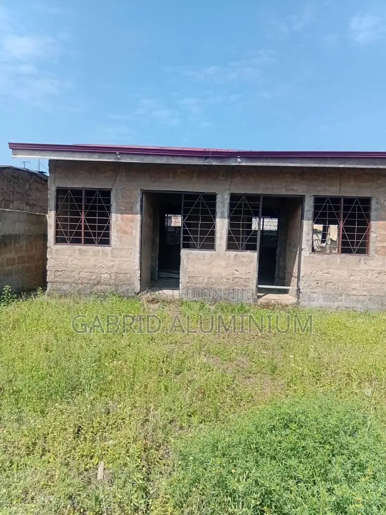 1bdrm House in Olebu for Sale
