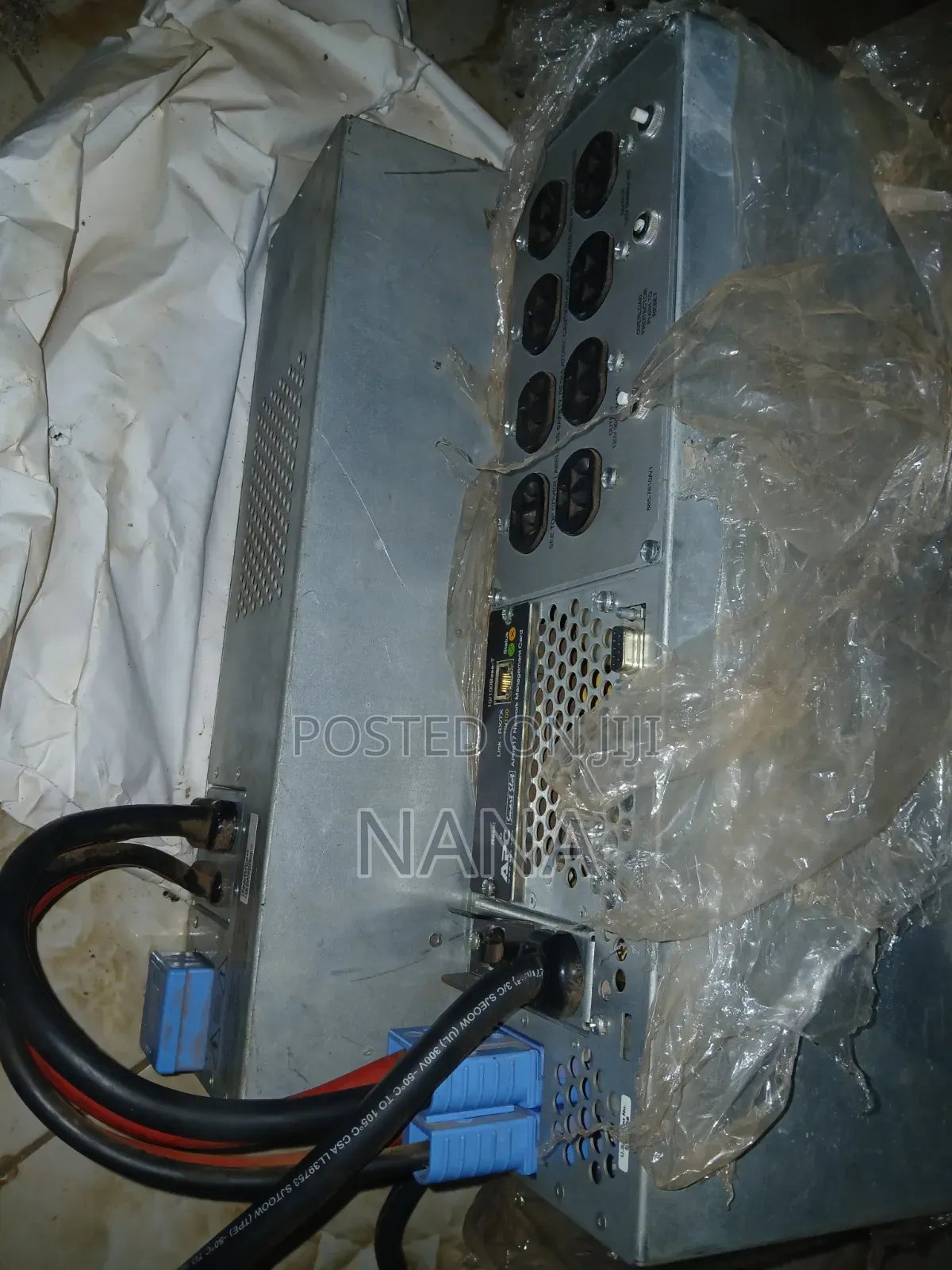 APC Smart-Ups 5000VA Rack UPS 120V + Battery Pack