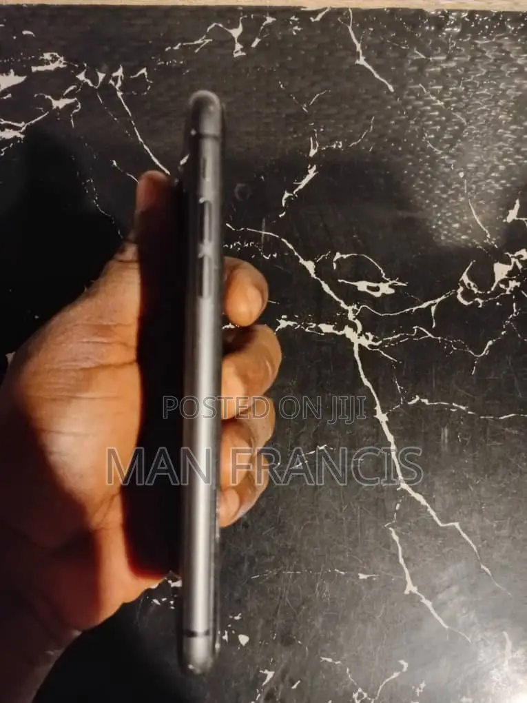 Apple iPhone 11 128 GB Black