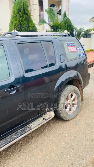 Nissan Pathfinder 2009 Black