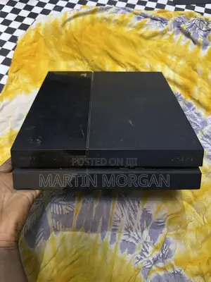 Play Station 4