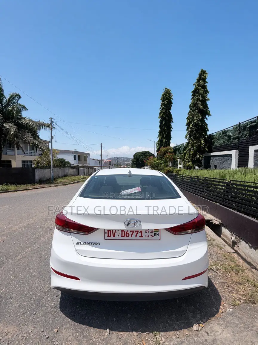 Hyundai Elantra SE 2018 White