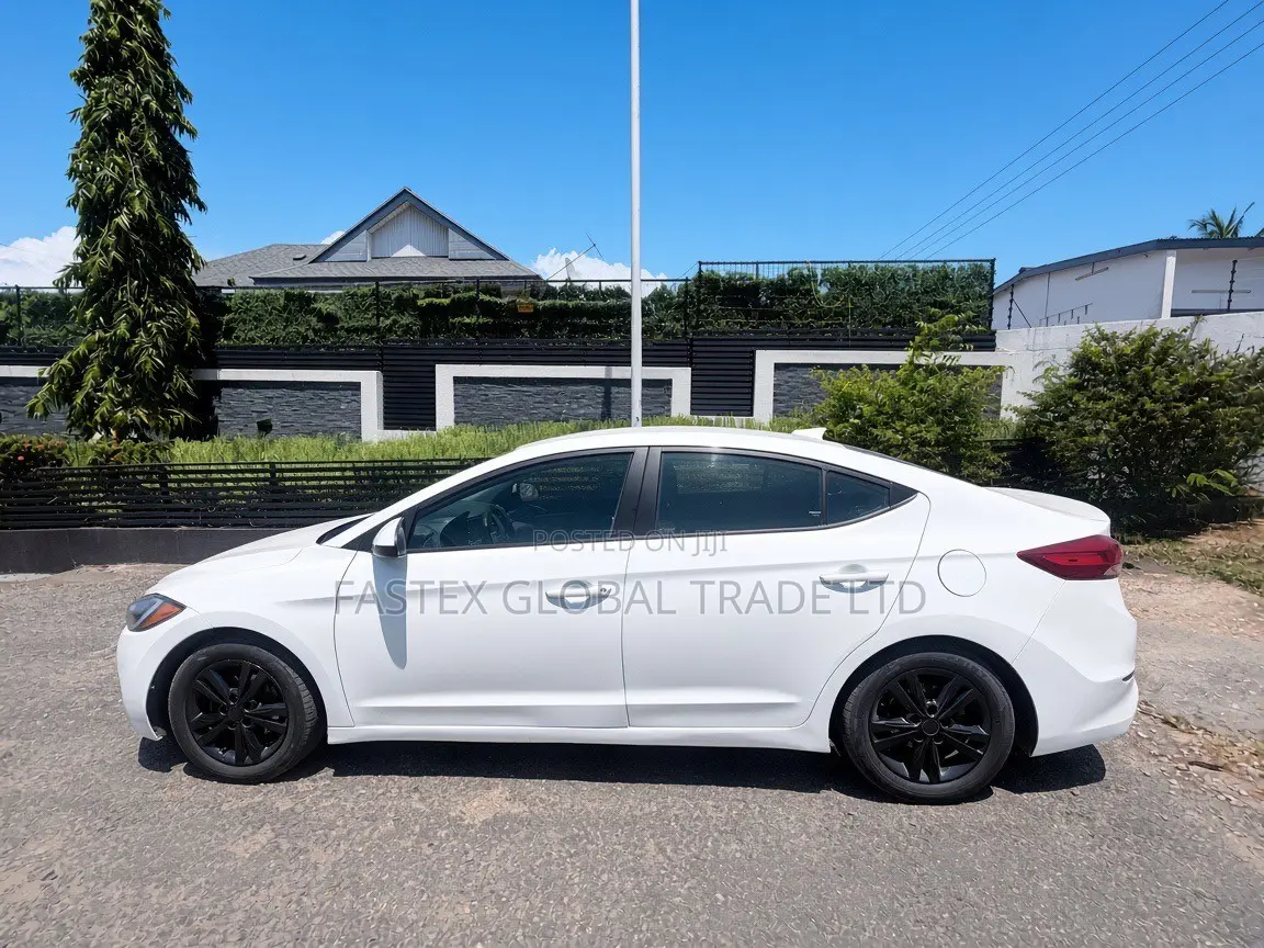Hyundai Elantra SE 2018 White