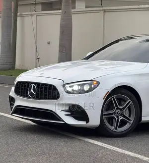 Mercedes-Benz E350 2022 White