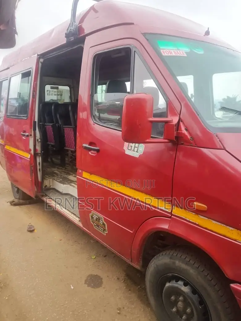 Mercedes-Benz Sprinter 2007 Red