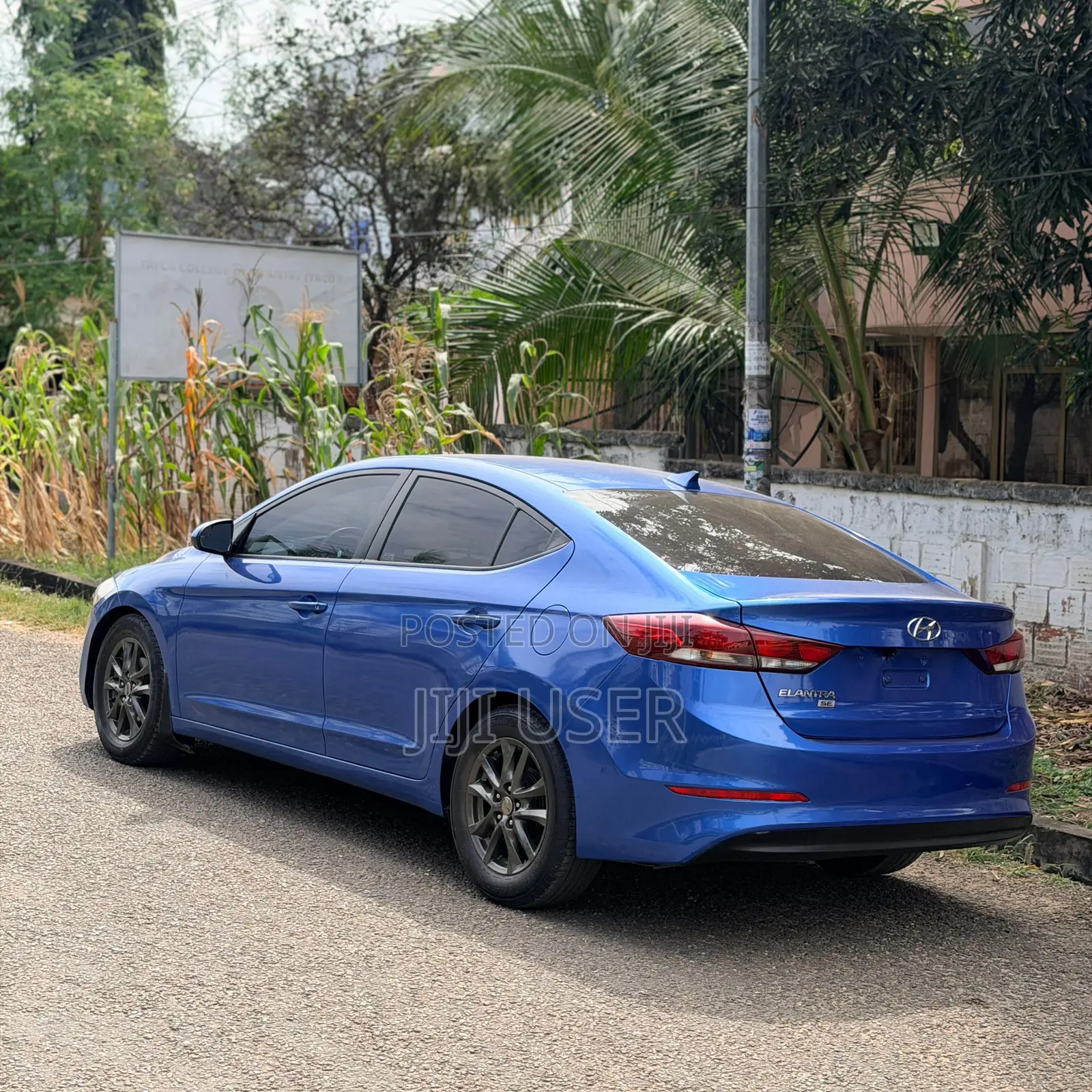 Hyundai Elantra SE Sedan FWD (2.0L 4cyl 6M) 2017 Blue