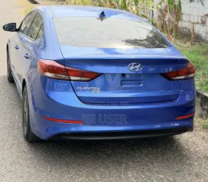 Hyundai Elantra SE Sedan FWD (2.0L 4cyl 6M) 2017 Blue