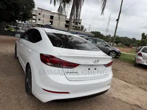Hyundai Elantra 2017 White