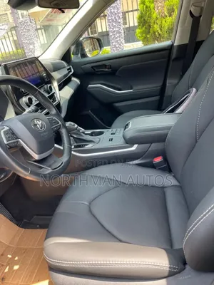 Toyota Highlander LE FWD 2023 Blue