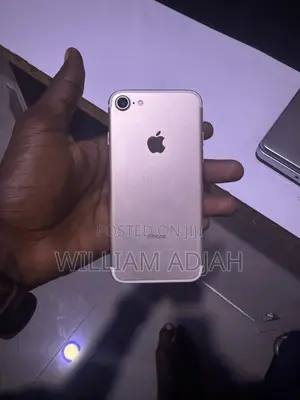 Apple iPhone 7 32 GB Gold