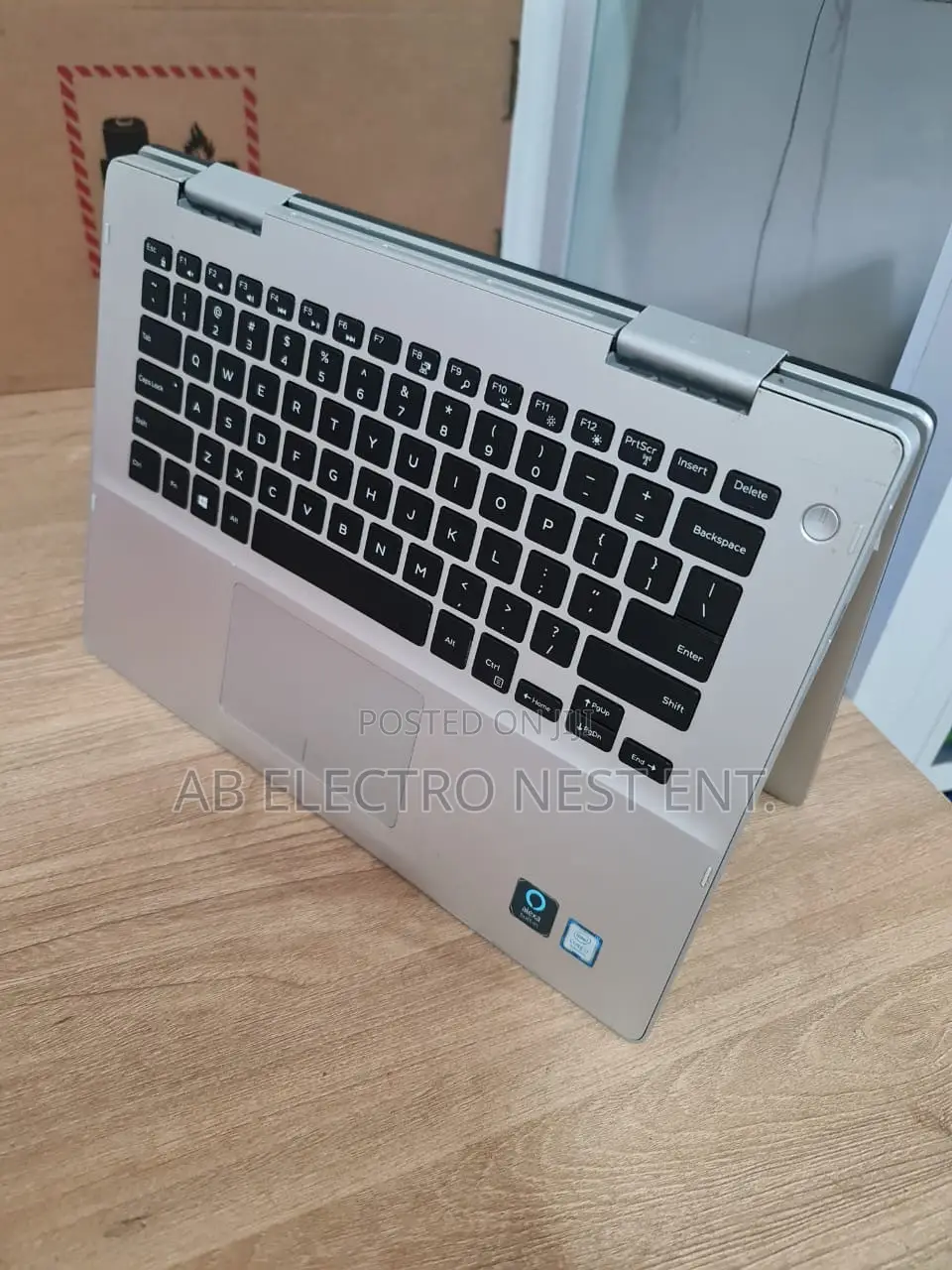 Laptop Dell Inspiron 14 5482 2-in-1 8GB Intel Core i7 SSD 256GB