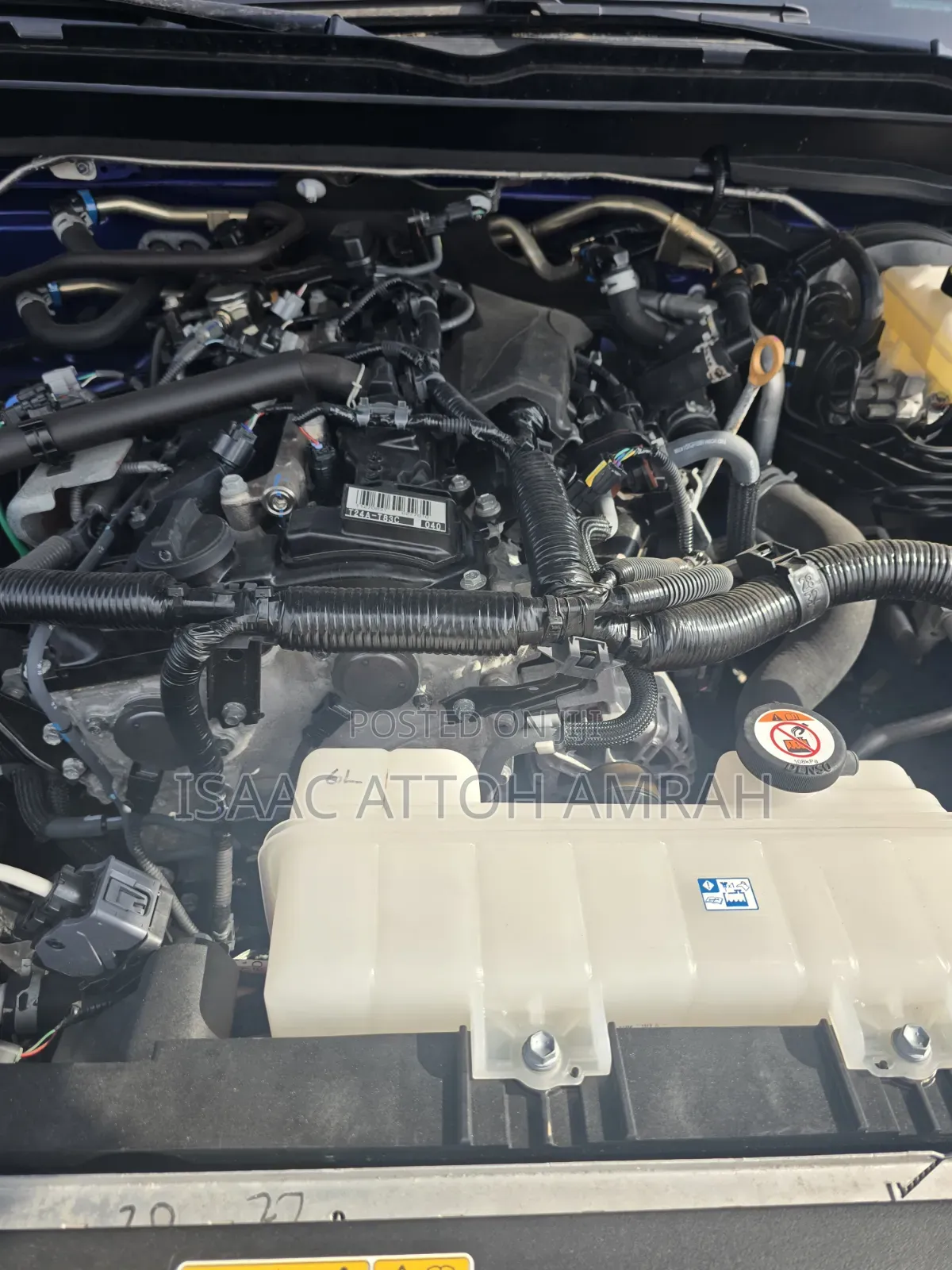 Toyota Tacoma SR Double Cab 4WD 5.0 ft. SB (Automatic) 2025 Blue